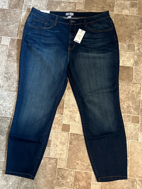 Judy Blue Denim - NWT 24W Judy Blue Relaxed Fit Jeans